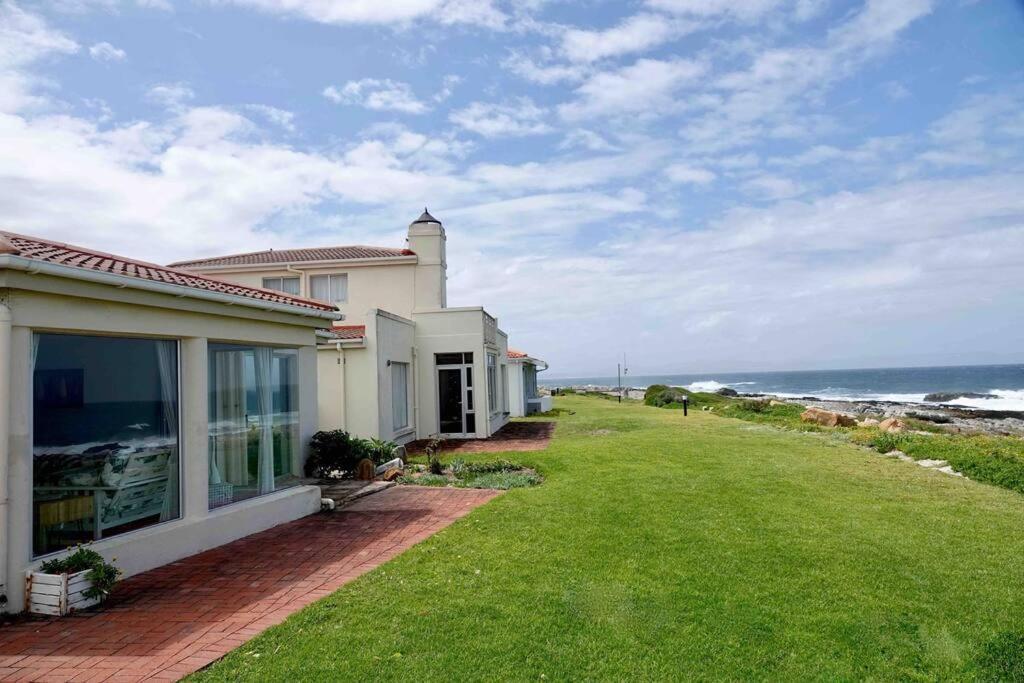 Whales & Waves Villa Hermanus Exterior photo